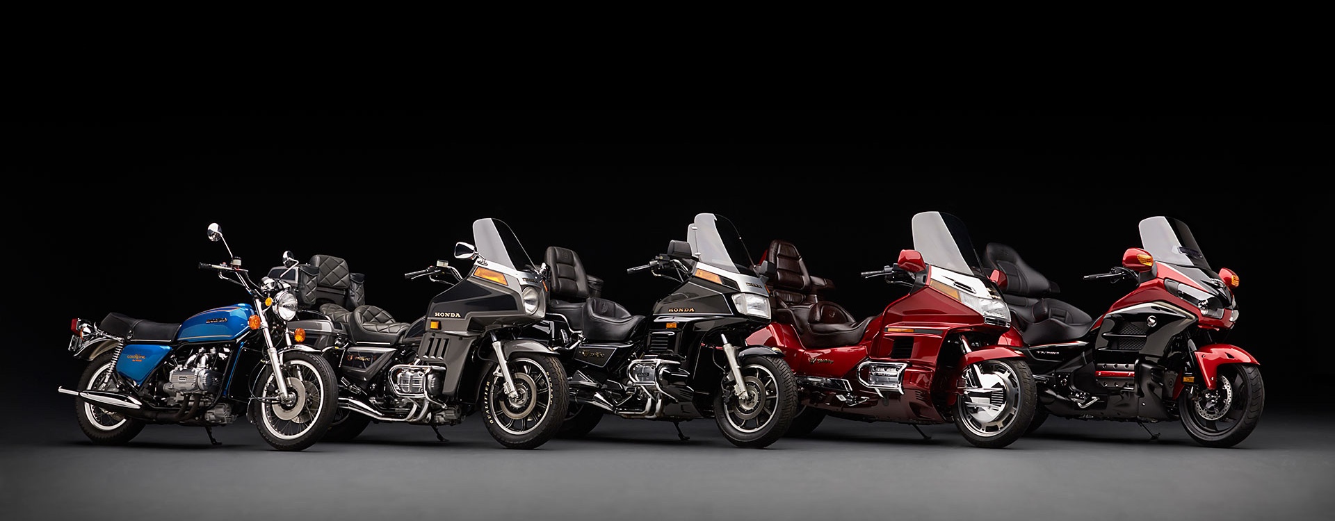 Vijf generaties Honda Goldwing op een rij, van de eerste Goldwing tot de GL1800